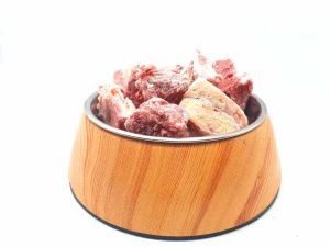 Kalbfleischabschnitte fettig (tiefgekühlt)-500g-haustierkost.de