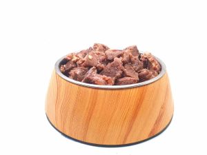 Dés de bœuf pochés (produit surgelé)-500gr-Pansen-Express